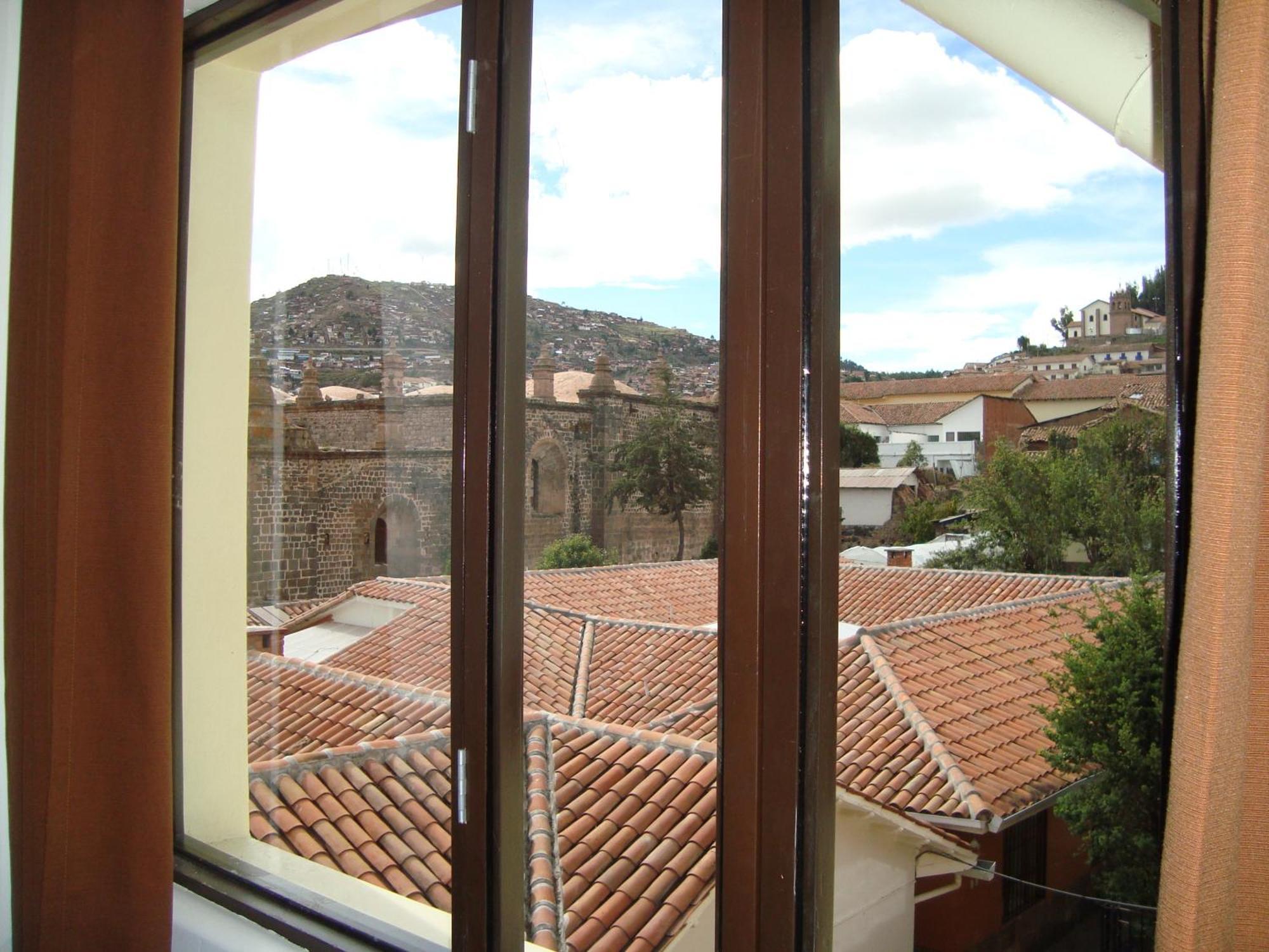 Hostal & Apartments El Triunfo Cuzco Esterno foto